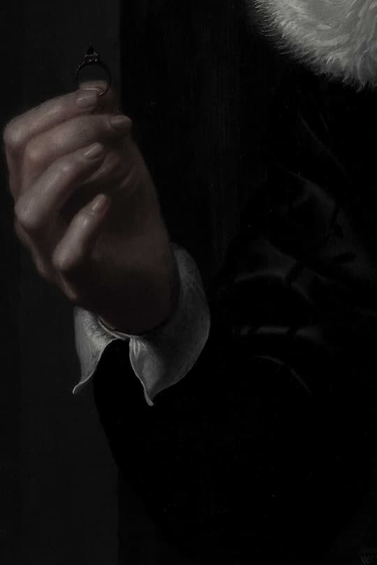 Delicate Hold